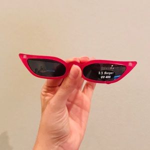 Vintage/Retro style, hot pink micro lenses